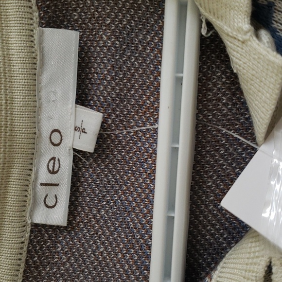 Cleo sweater top NWT - Picture 4 of 5